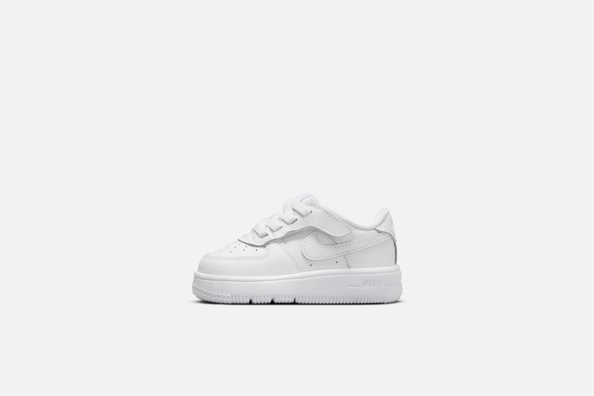 Nike "Force 1 Low Easyon" TD - White/ White / White Best Sneakers For Racquetball