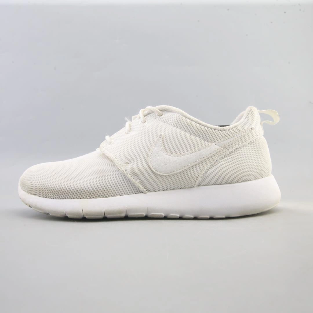 NIKE ROSHE ONE Running Vs Training Shoes