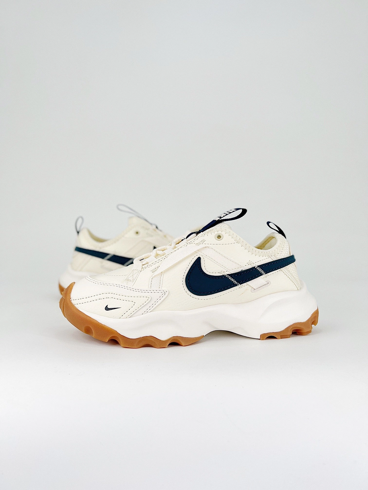 Nike TC 7900 Nike Shoes Without Shoelaces