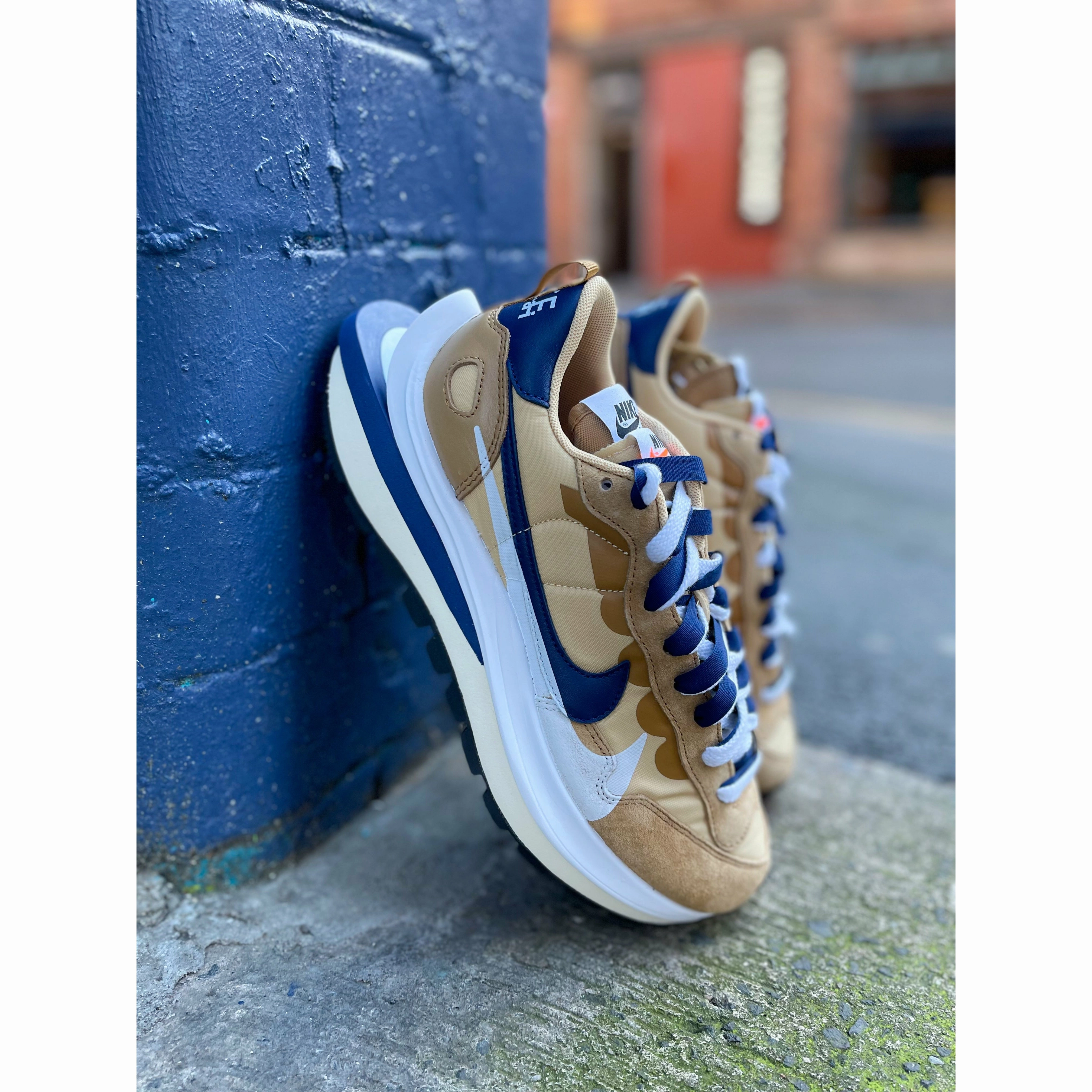 Nike Vaporwaffle sacai Sesame Blue Void Barricade Sneakers