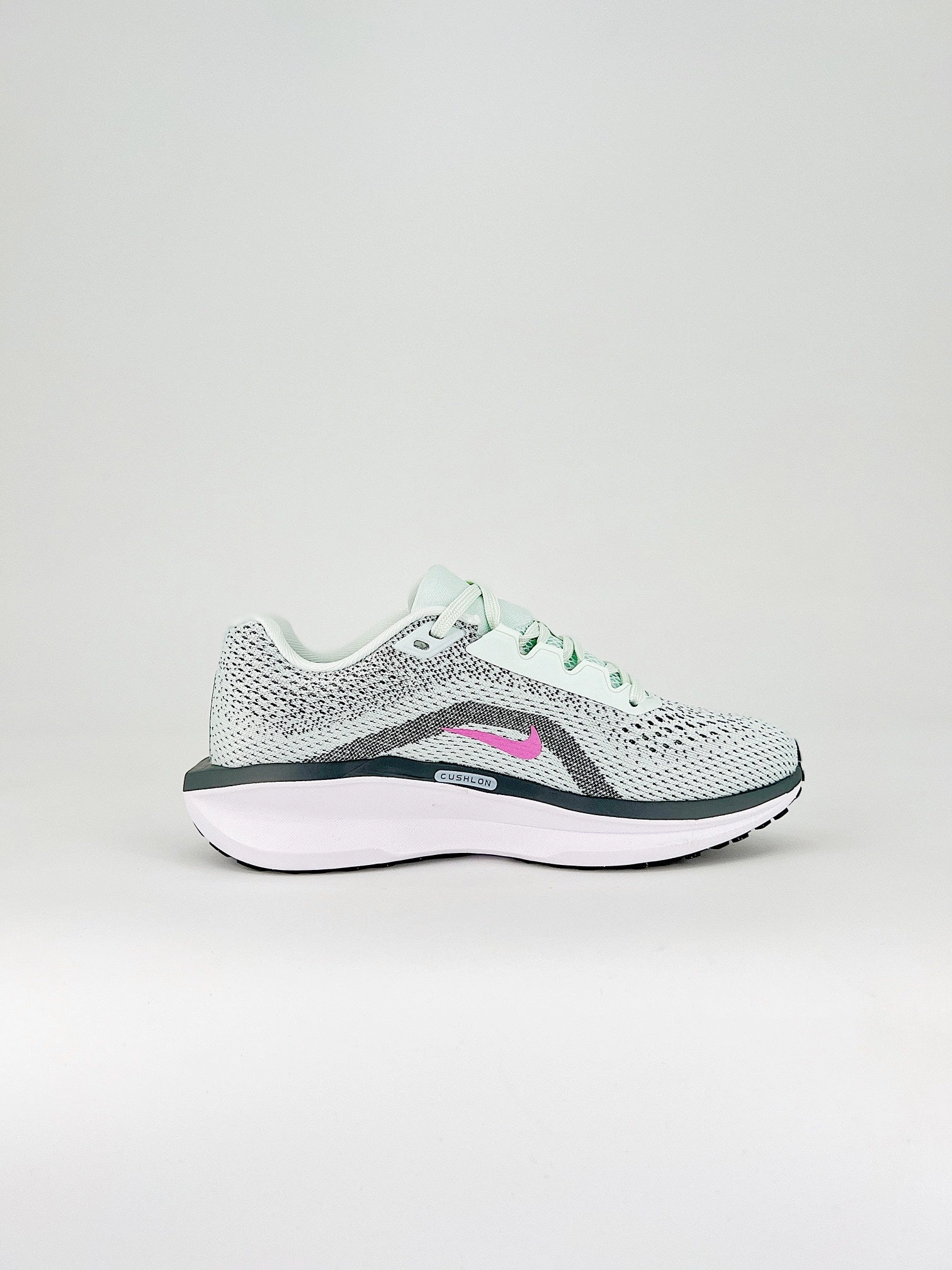 Nike Reina Easyon Shoes Nike Winflo 11