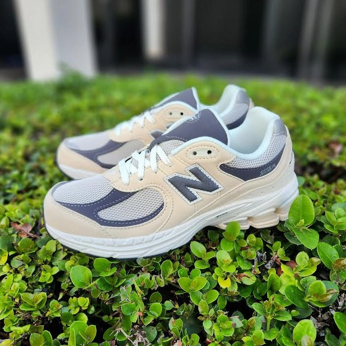 NEW BALANCE GC2002FA GS New Balance 327 Red White