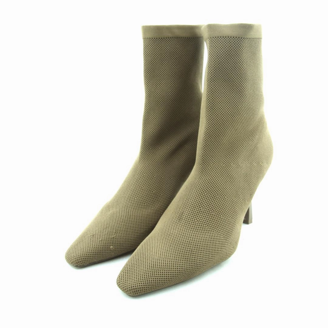 Heel Covers For Grass ZARA. .