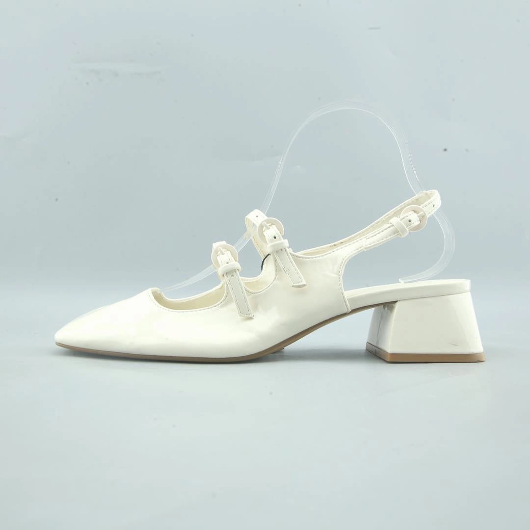 STRADIVARIUS . High Heels Wallpaper