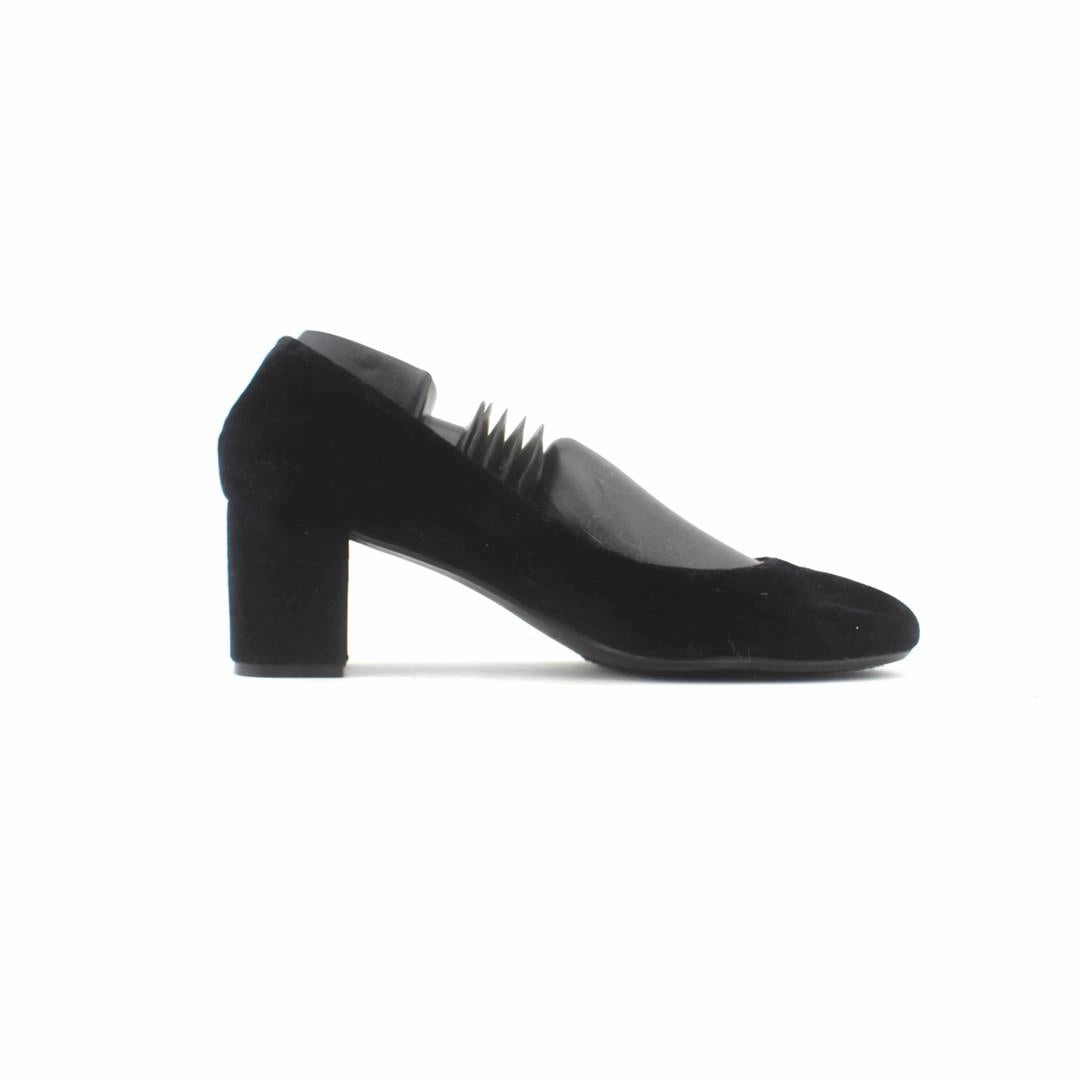 Broken High Heel LAUNDRY# CL