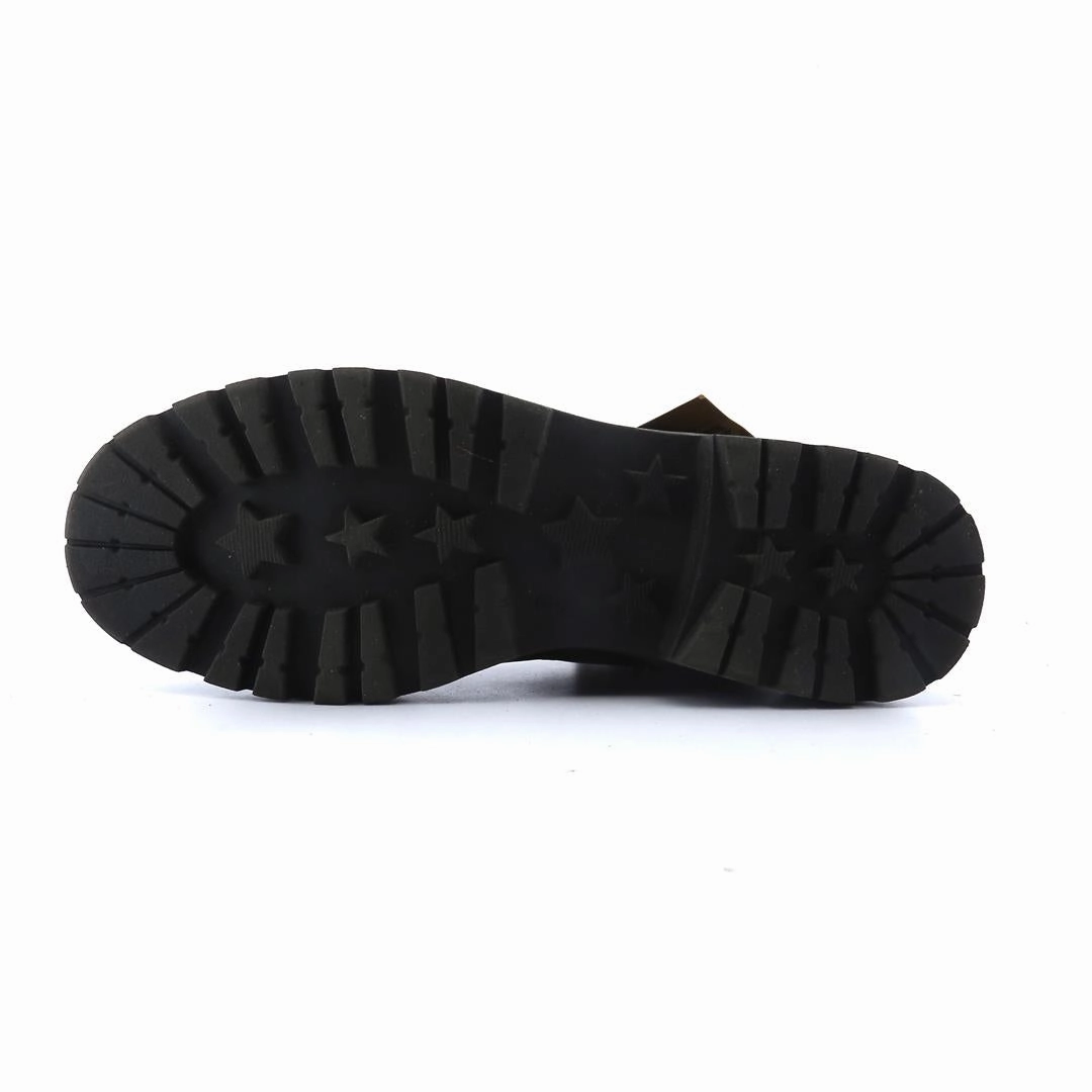 Best Casual Beach Shoes AMERICAN BRAND .