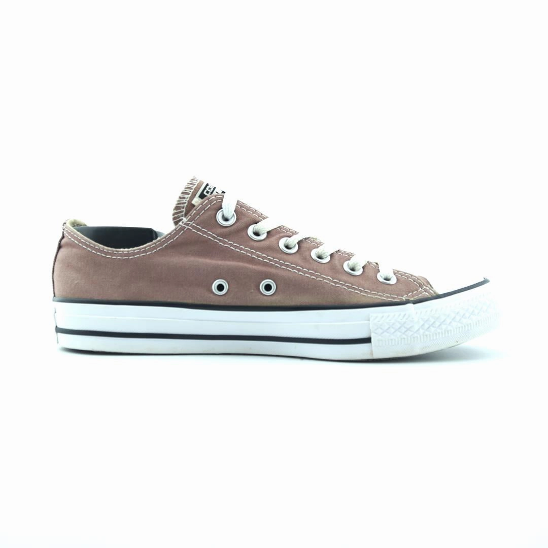 CONVERSE CHUCK TAYLOR ALL STAR Good Casual Shoes With Jeans