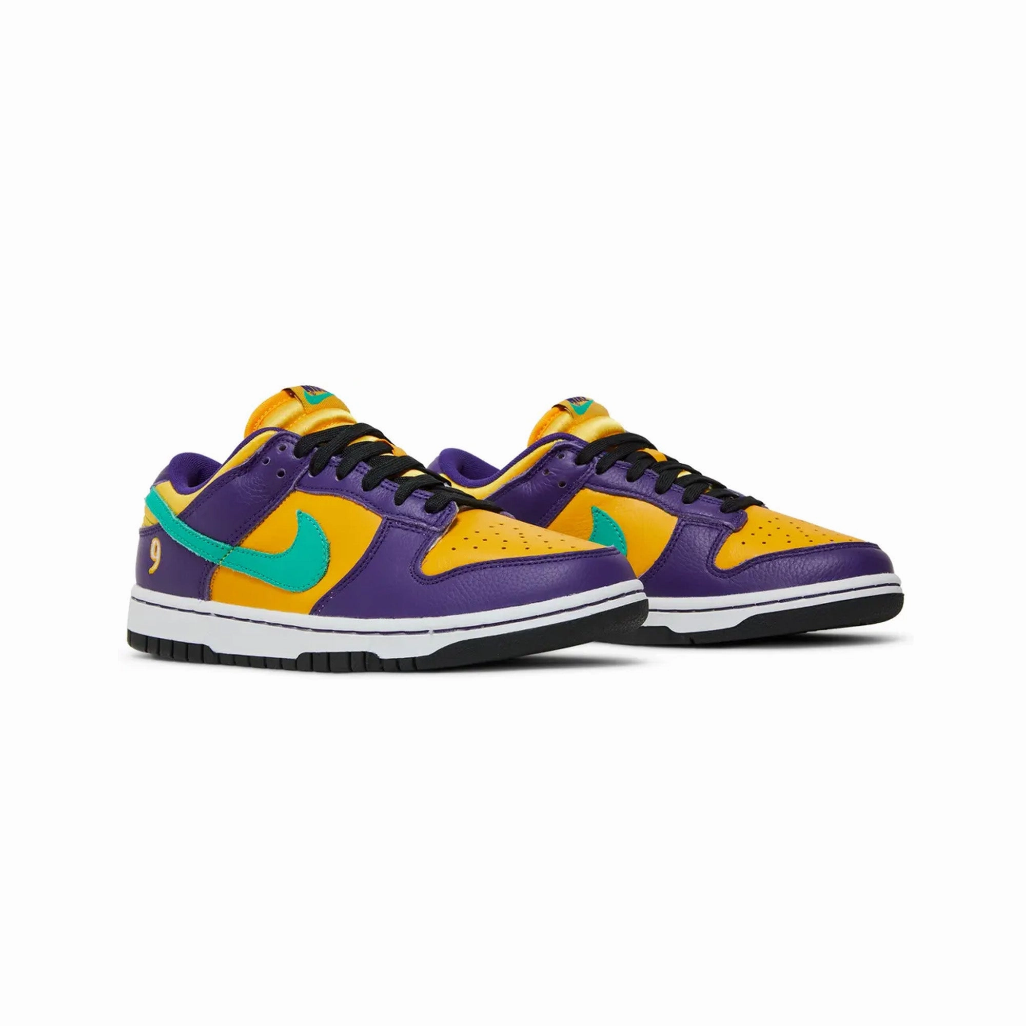Dunk Low LX 'Lisa Leslie' W (2022) Nike Soccer Indoor Shoes