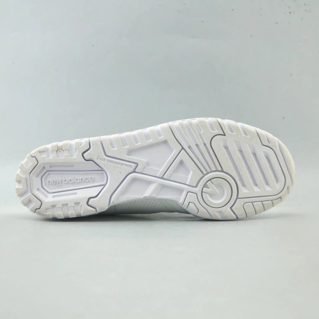 NEW BALANCE 550 Grey New Balance 2002r