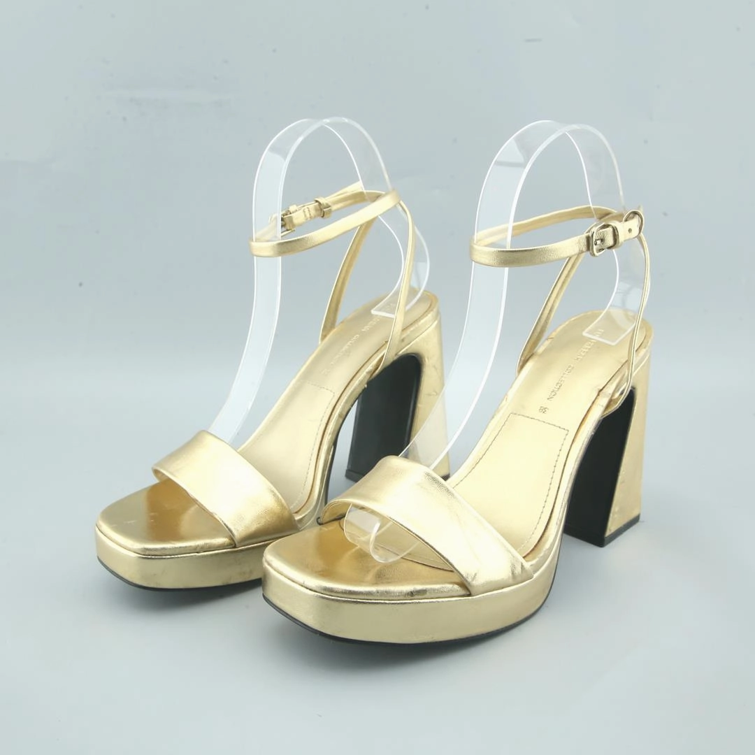 High Heel Fetish PULL & BEAR .