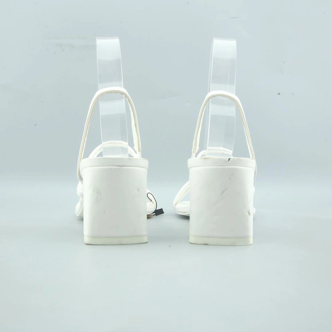 PULL & BEAR COLLECTION High Heel Purfume