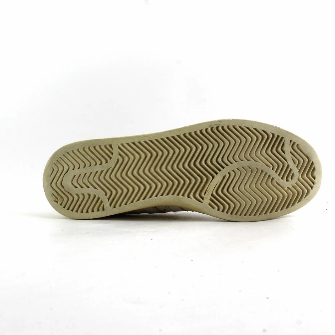 ADIDAS . Shoes Casual Slip On