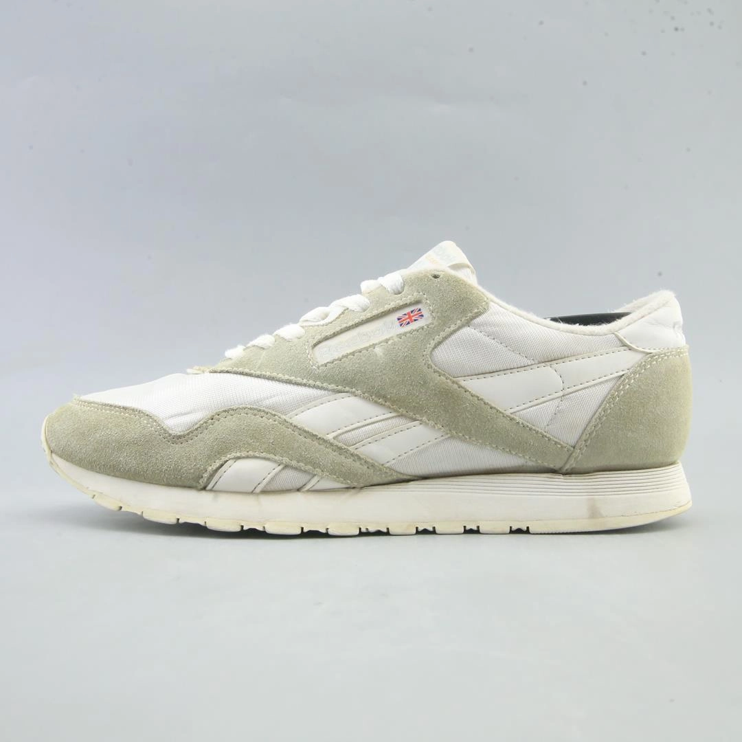 Angelina Jolie Casual Shoes REEBOK CLASSIC LEATHER