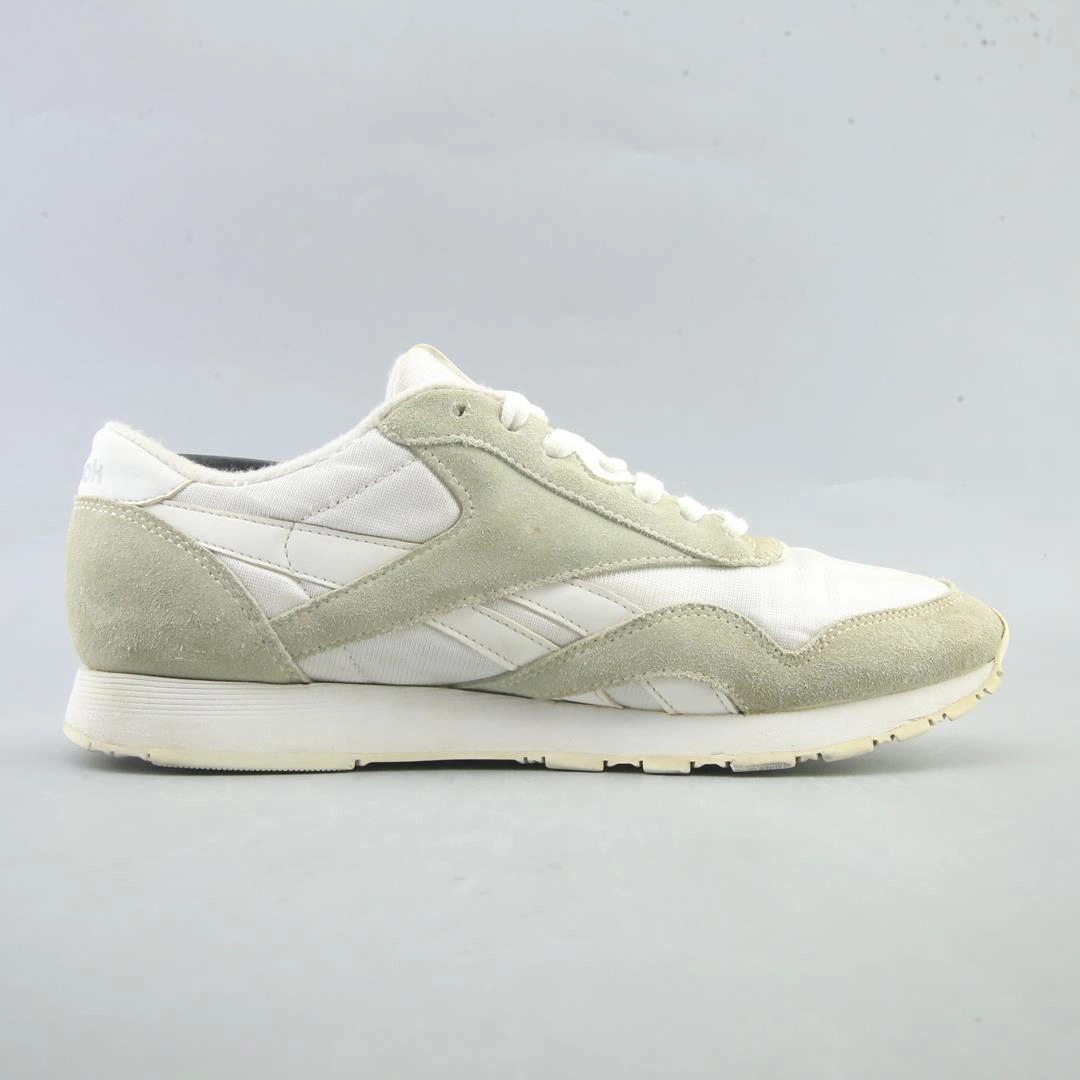 Wearing Running Shoes Casually REEBOK CLASSIC LEATHER