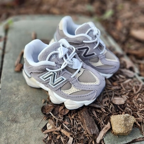 NEW BALANCE 9060 TD New Balance Negras Mujer