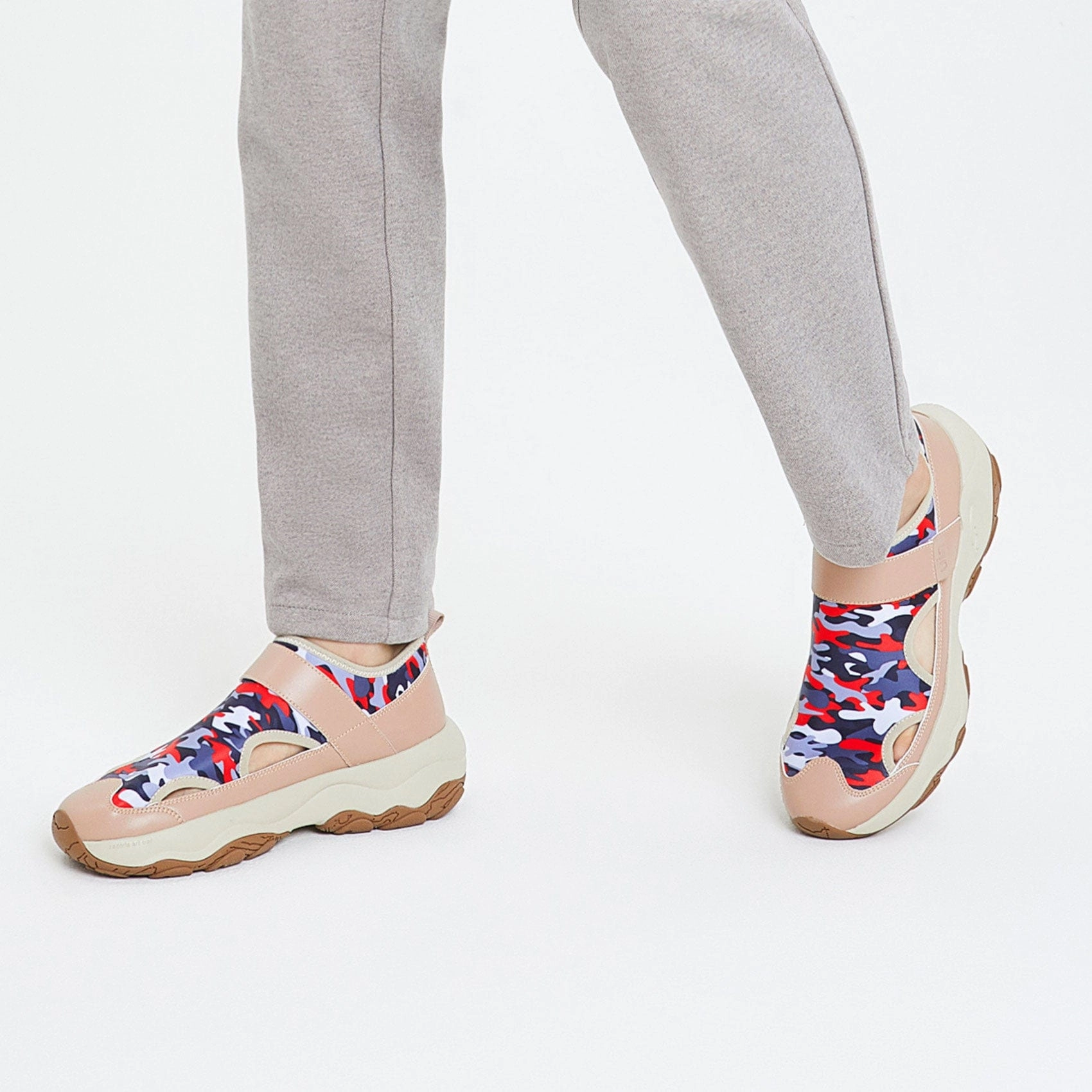 Sandals Beaches Turk And Caicos Running Lava Cazorla VI Men