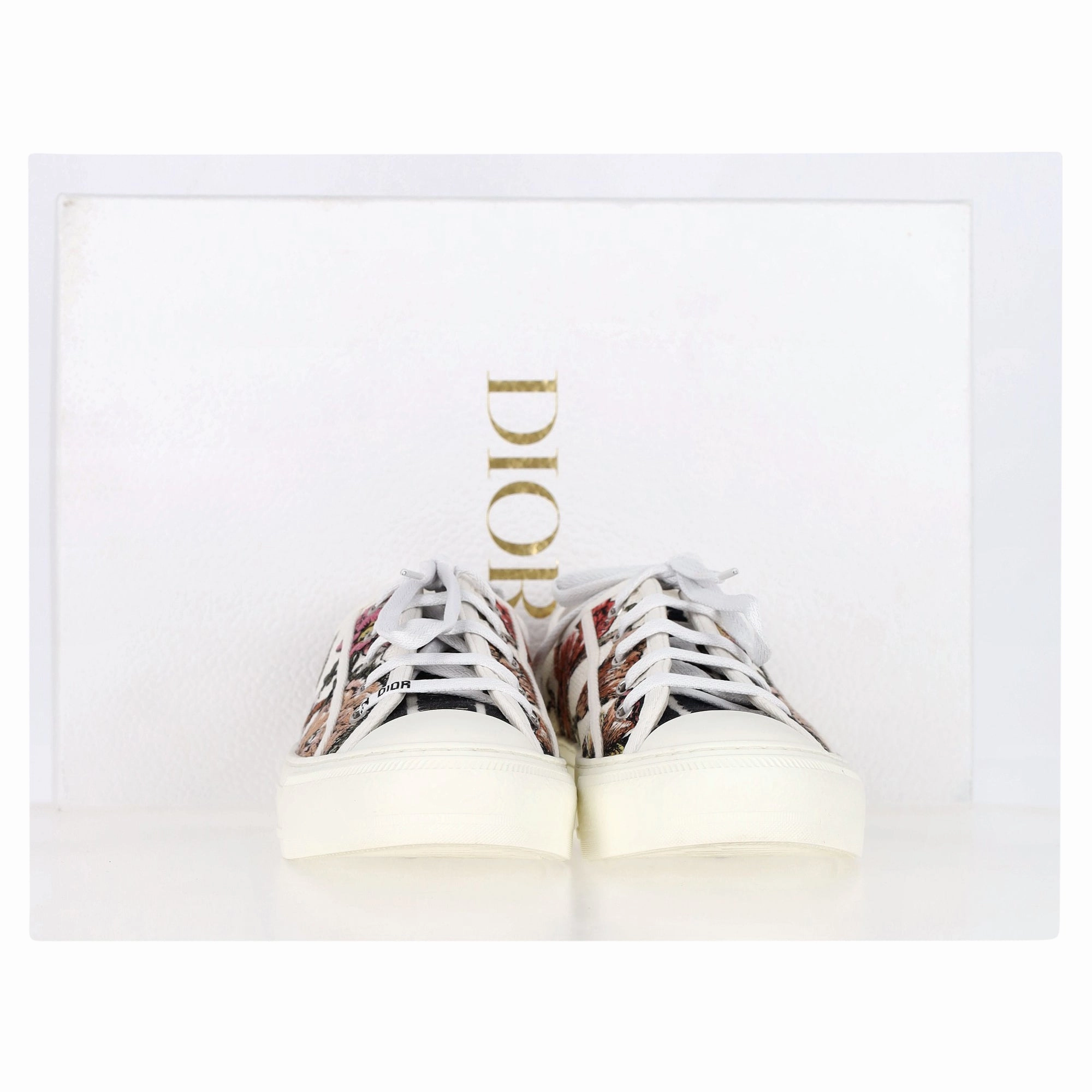 Dior Walk N Dior Floral Low Sneakers in White Cotton Strap Sneakers