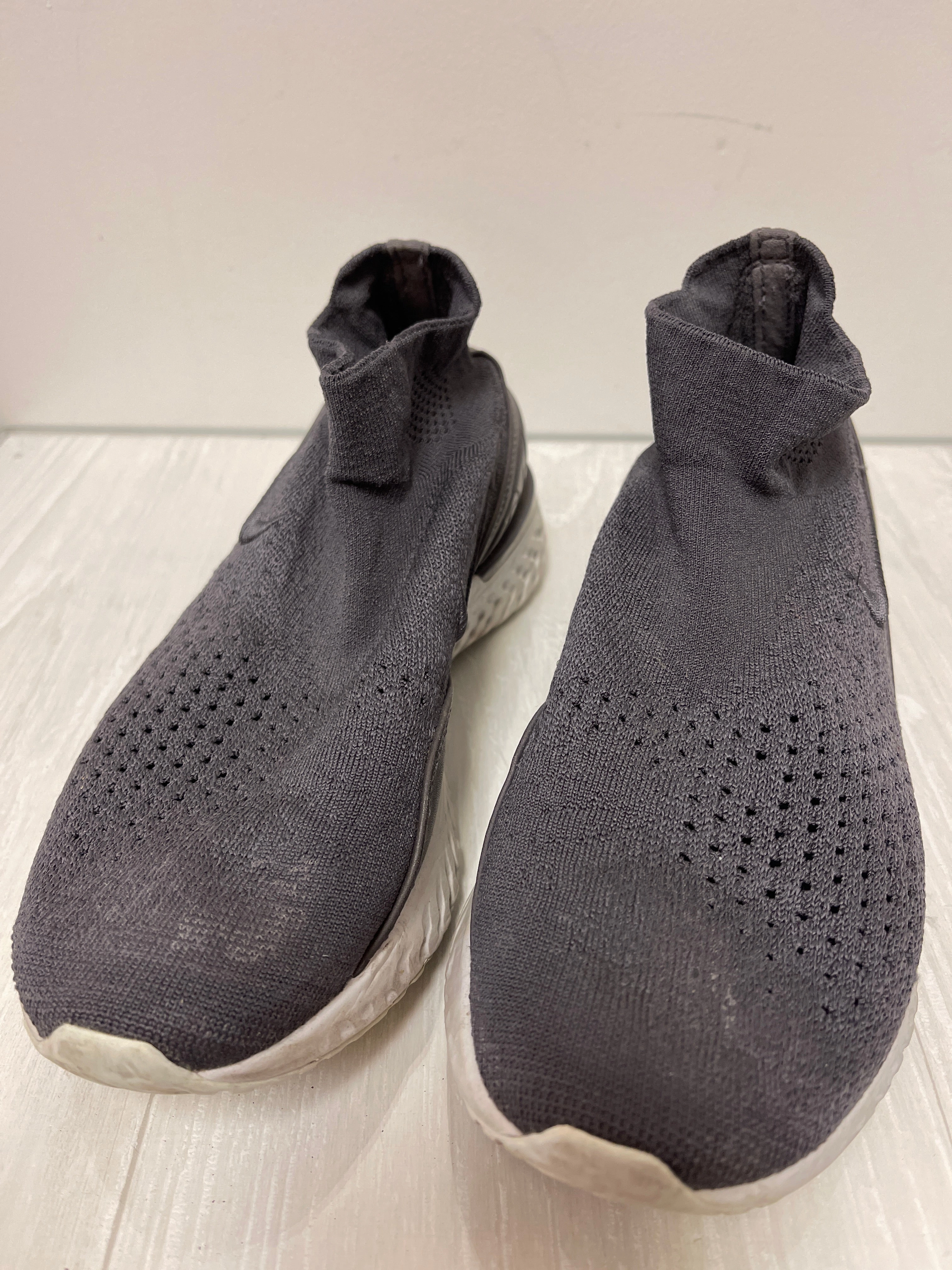 Nike Kyrie Basketball Shoes Shoes Athletic By Nike Apparel In Grey, Size: 8