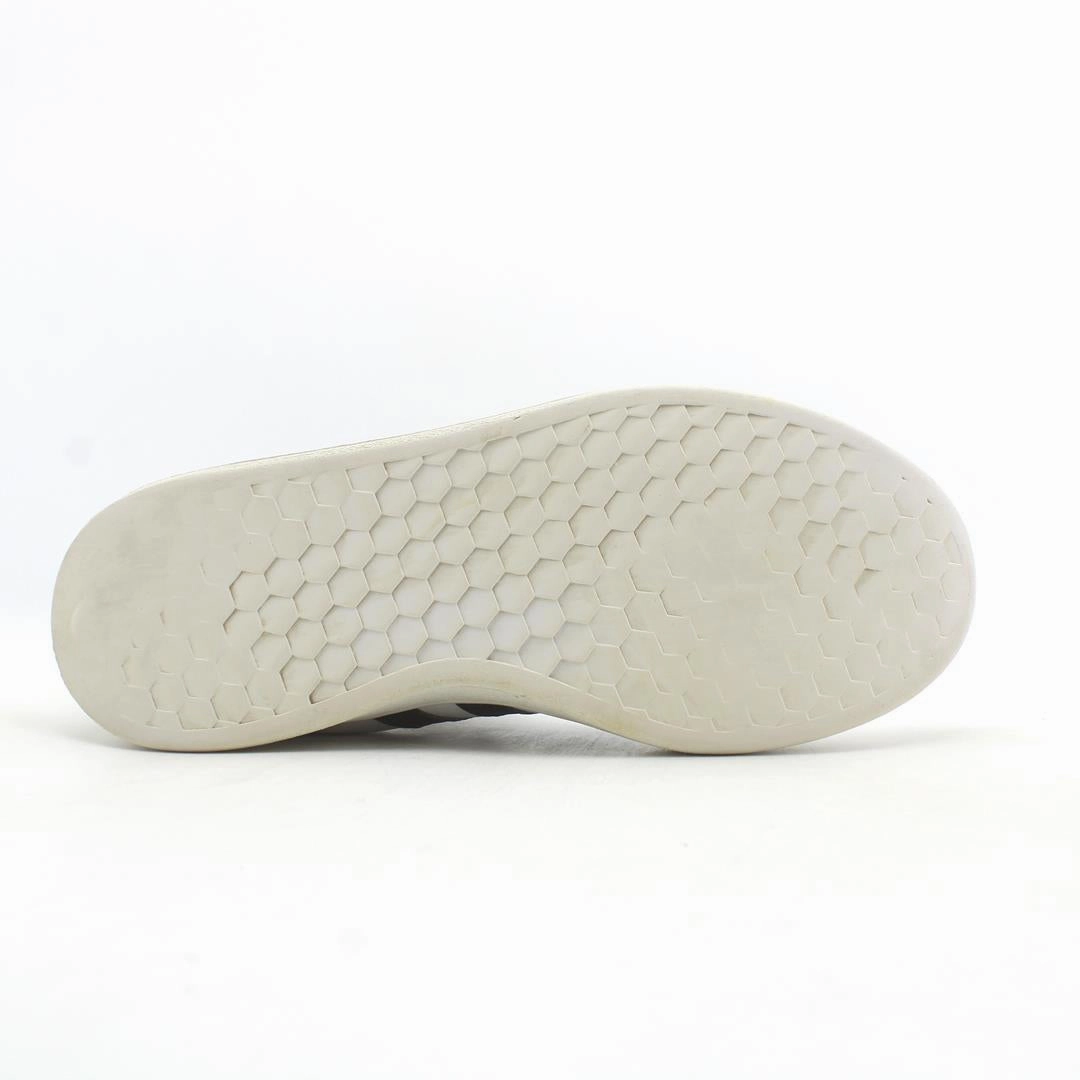 ADIDAS . Urban Sneakers