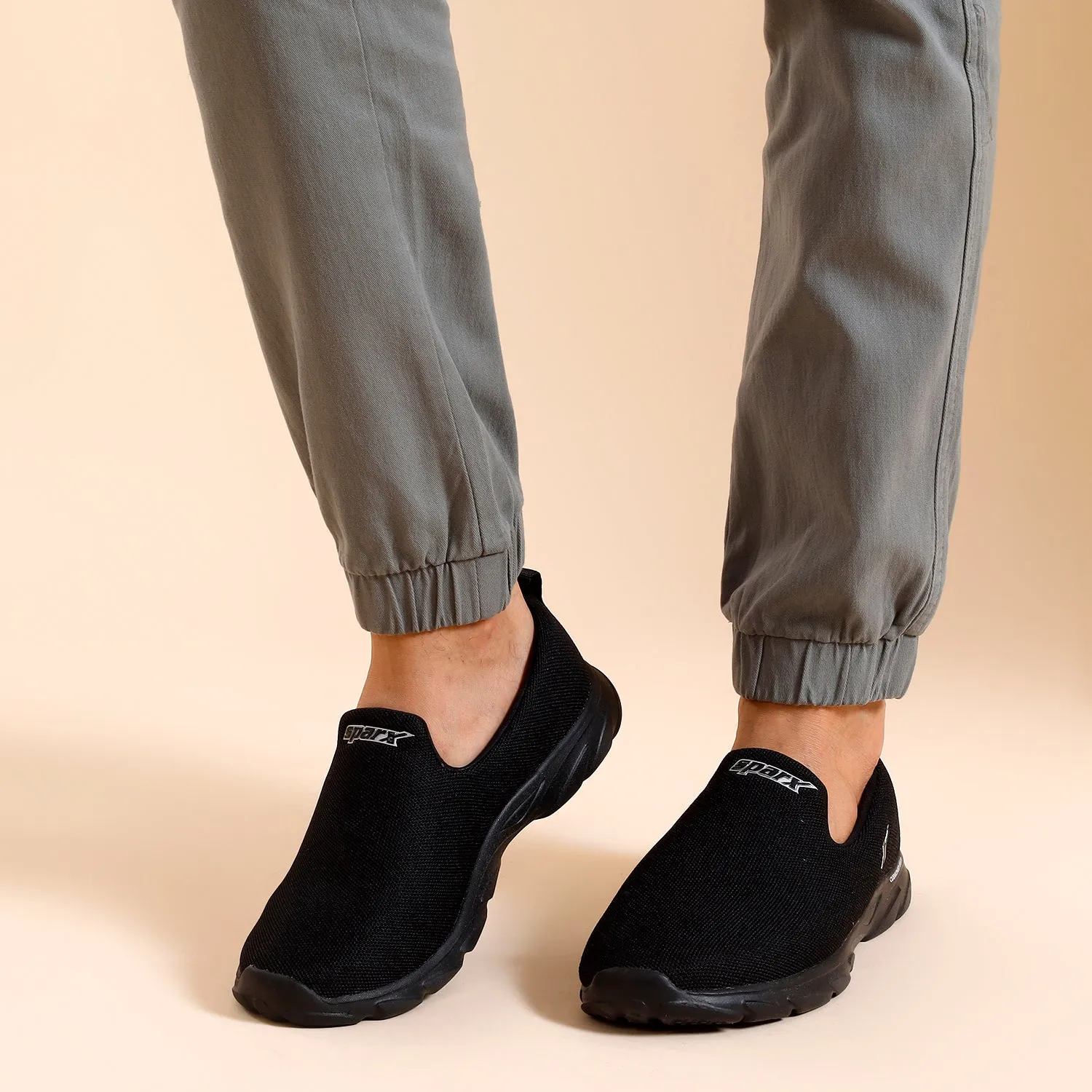 Shoes for Men SM 675 Echo Surge Casual Shoes