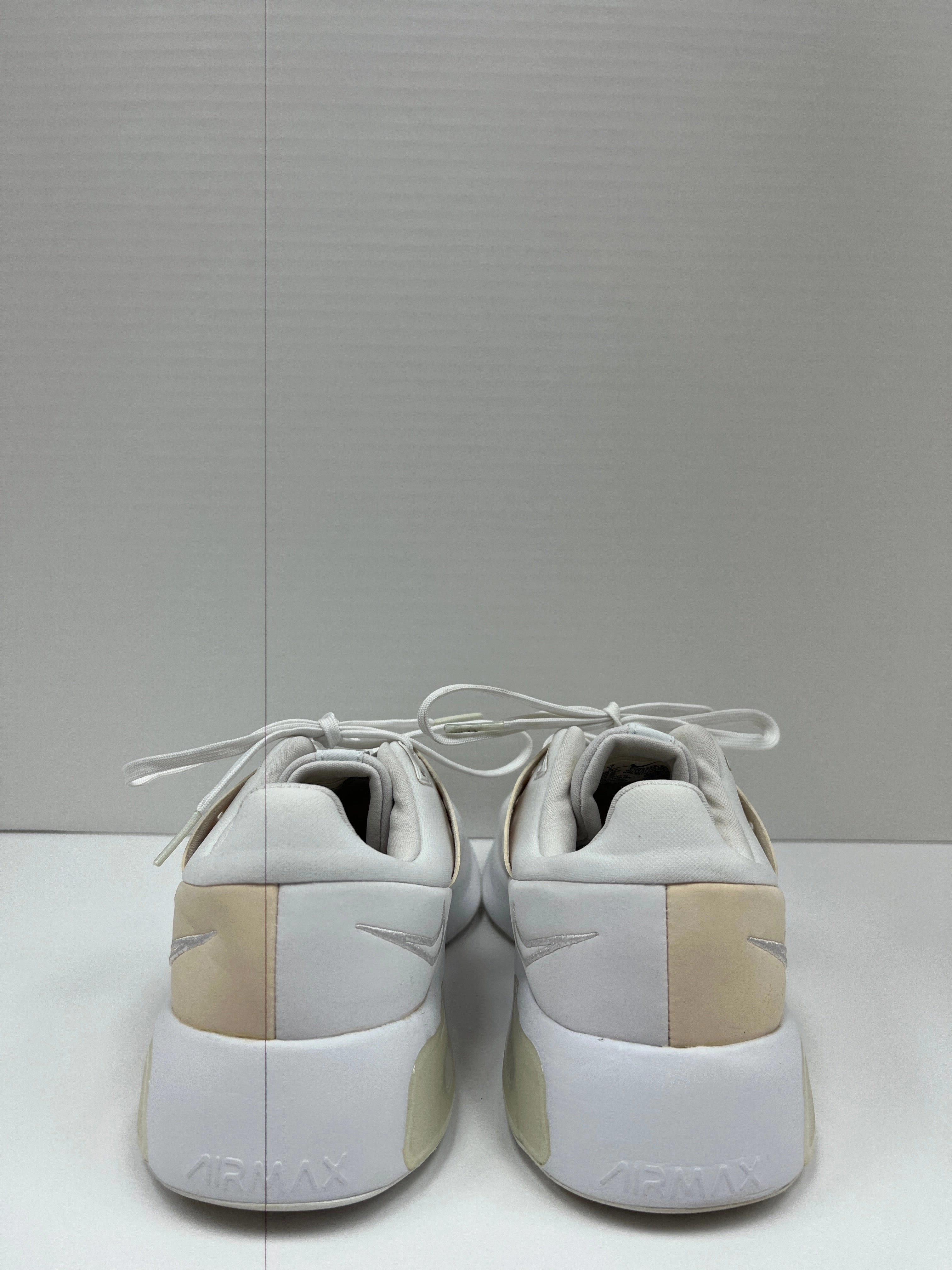 Shoes Athletic By Nike  Size: 9 Nike Shoes Mid