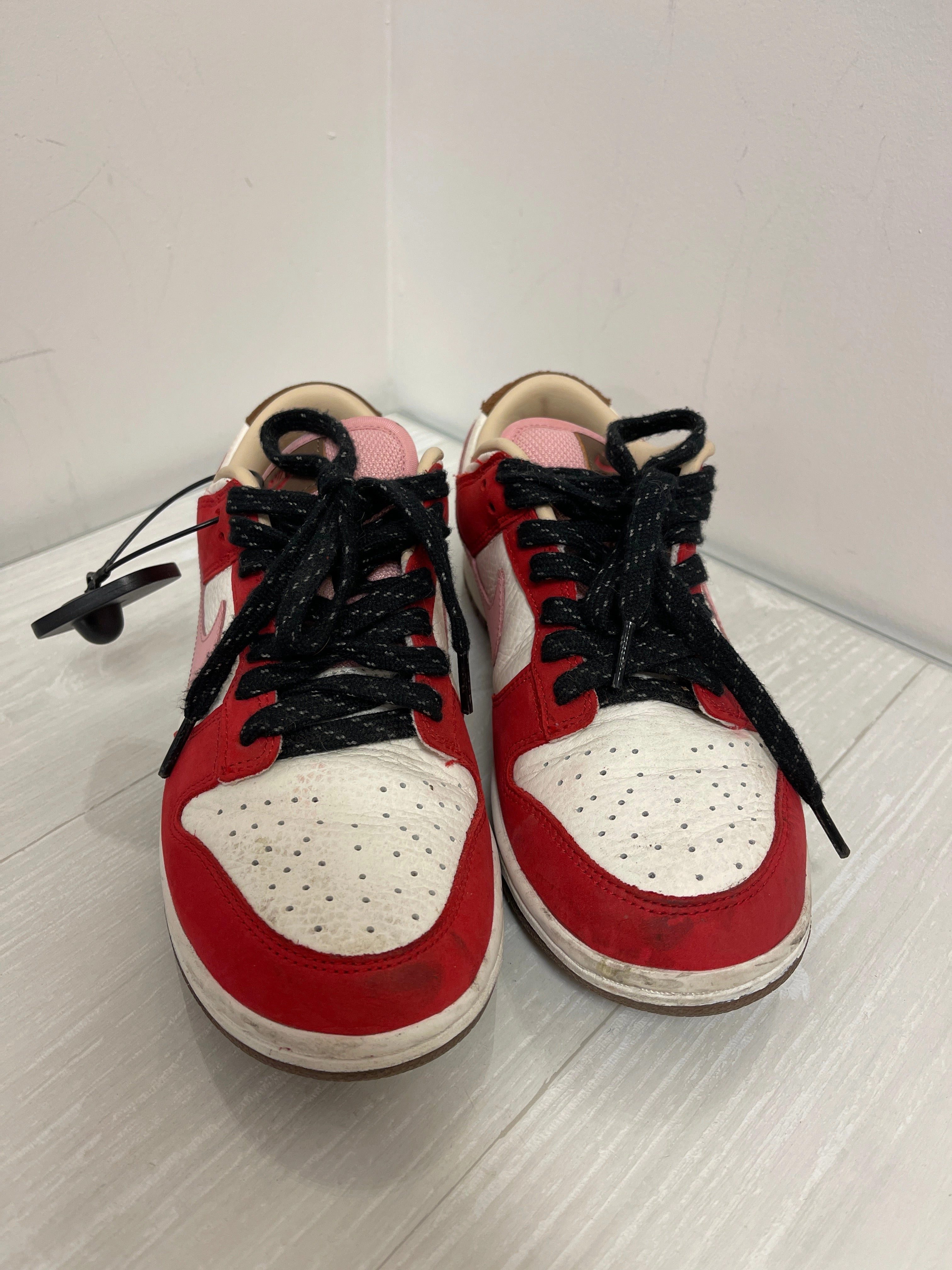 Shoes Sneakers By Nike In Pink & Red, Size: 8 Tiger Nike Shoes