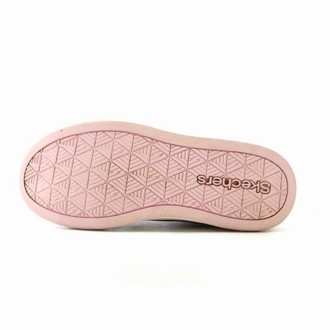 Best Sneakers For Cement Floors SKECHERS SHOUTOUTS