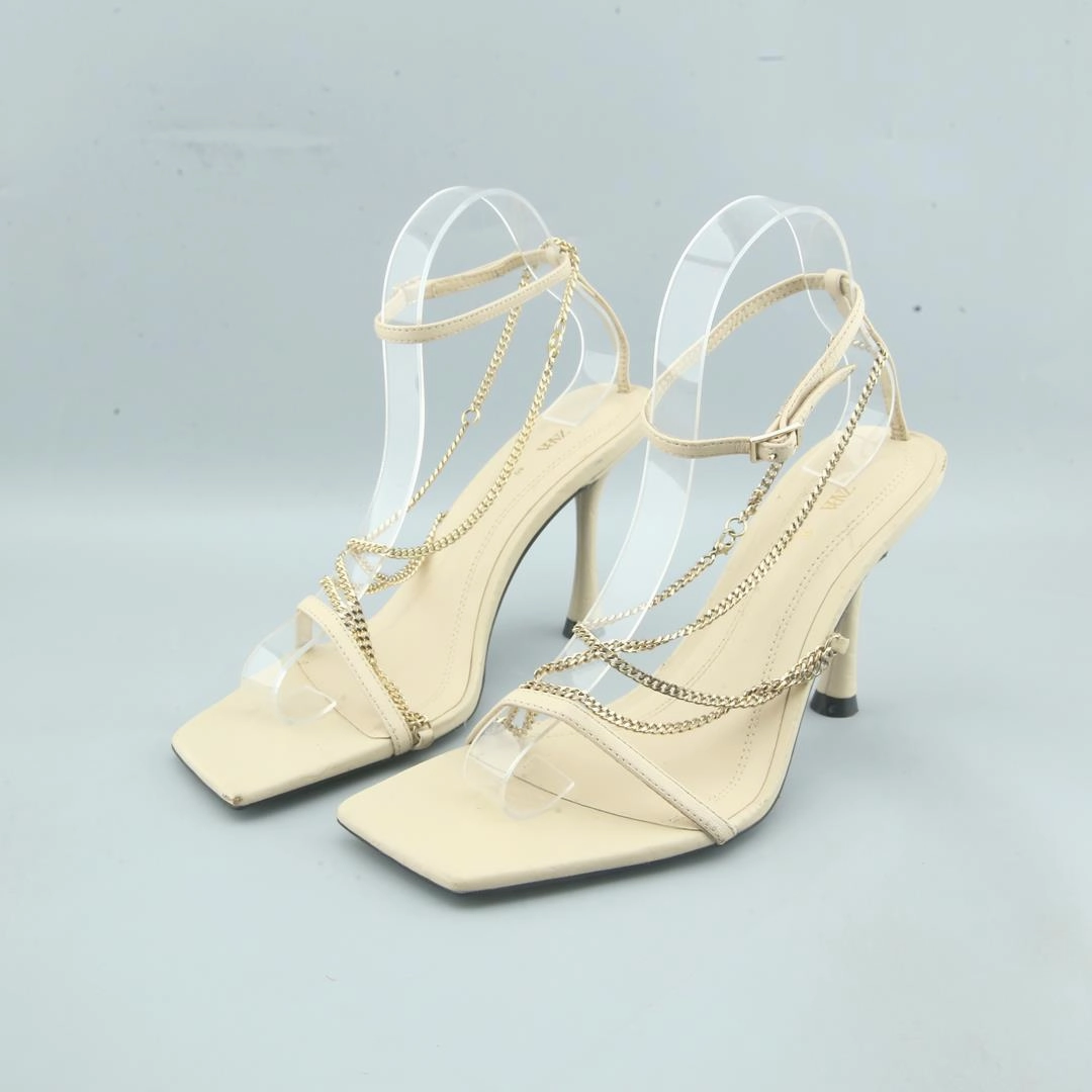 ZARA. . Short High Heeled Boots