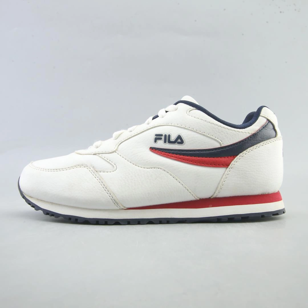 FILA CLASSICO 18 Best Winter Business Casual Shoes