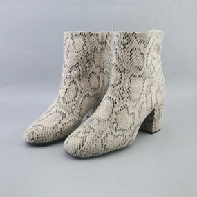 High Heels Drawing OLD NAVY .