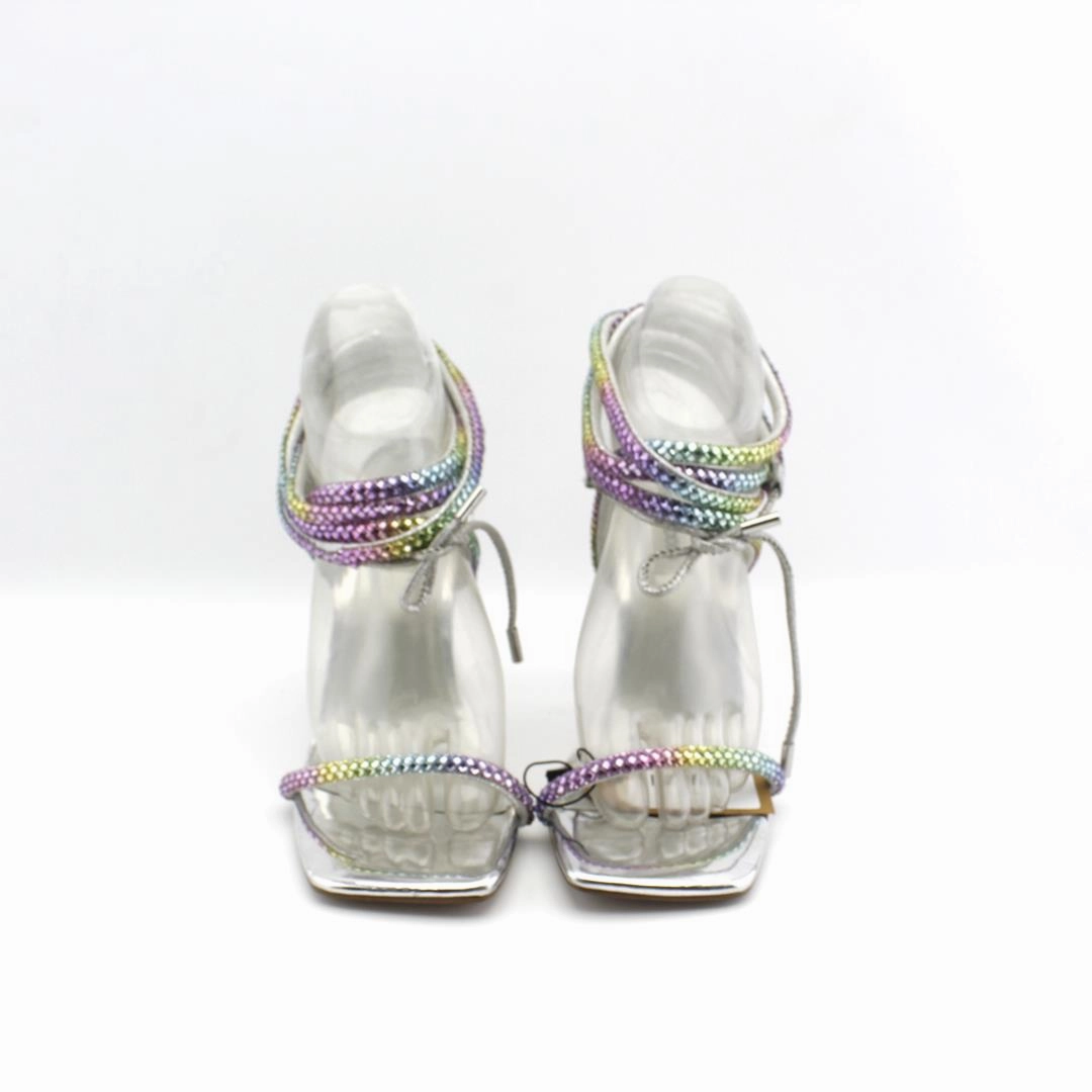 Gorgeous Legs In High Heels STEVE MADDEN .