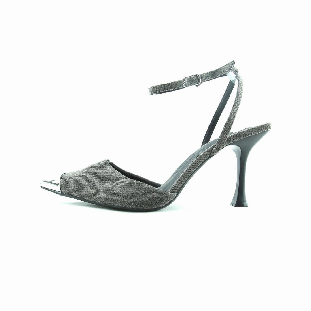 Pump High Heels STRADIVARIUS .