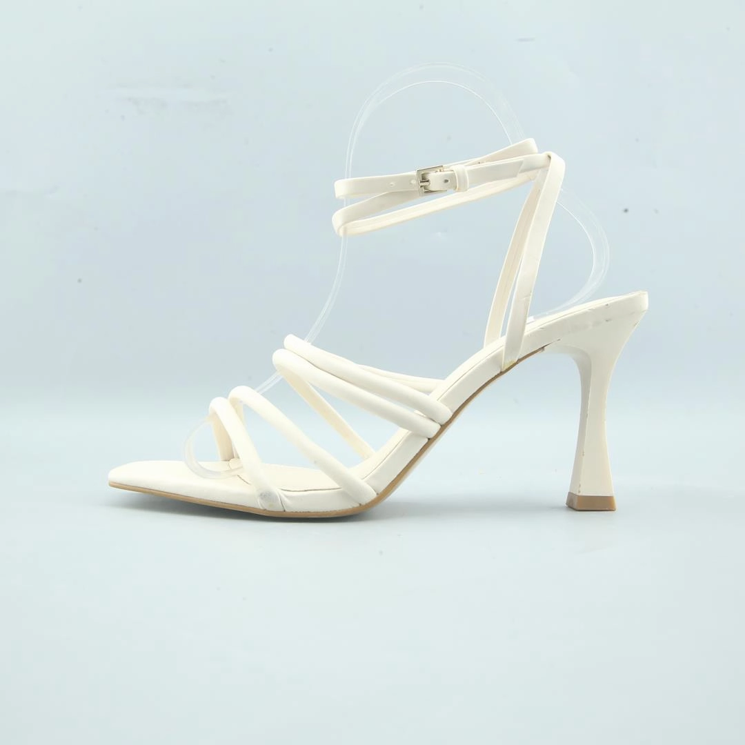 Thigh High Boots No Heel STRADIVARIUS .