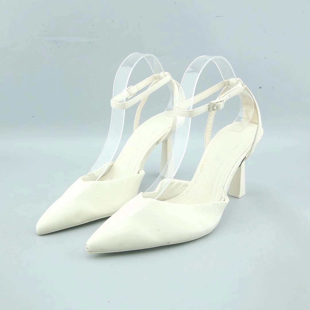 Heels High Quotes STRADIVARIUS .