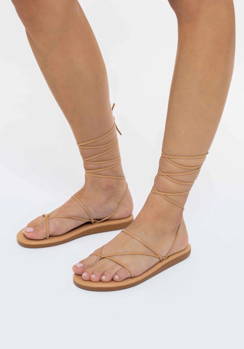 String Flip Flop Natural Korkers Sandals