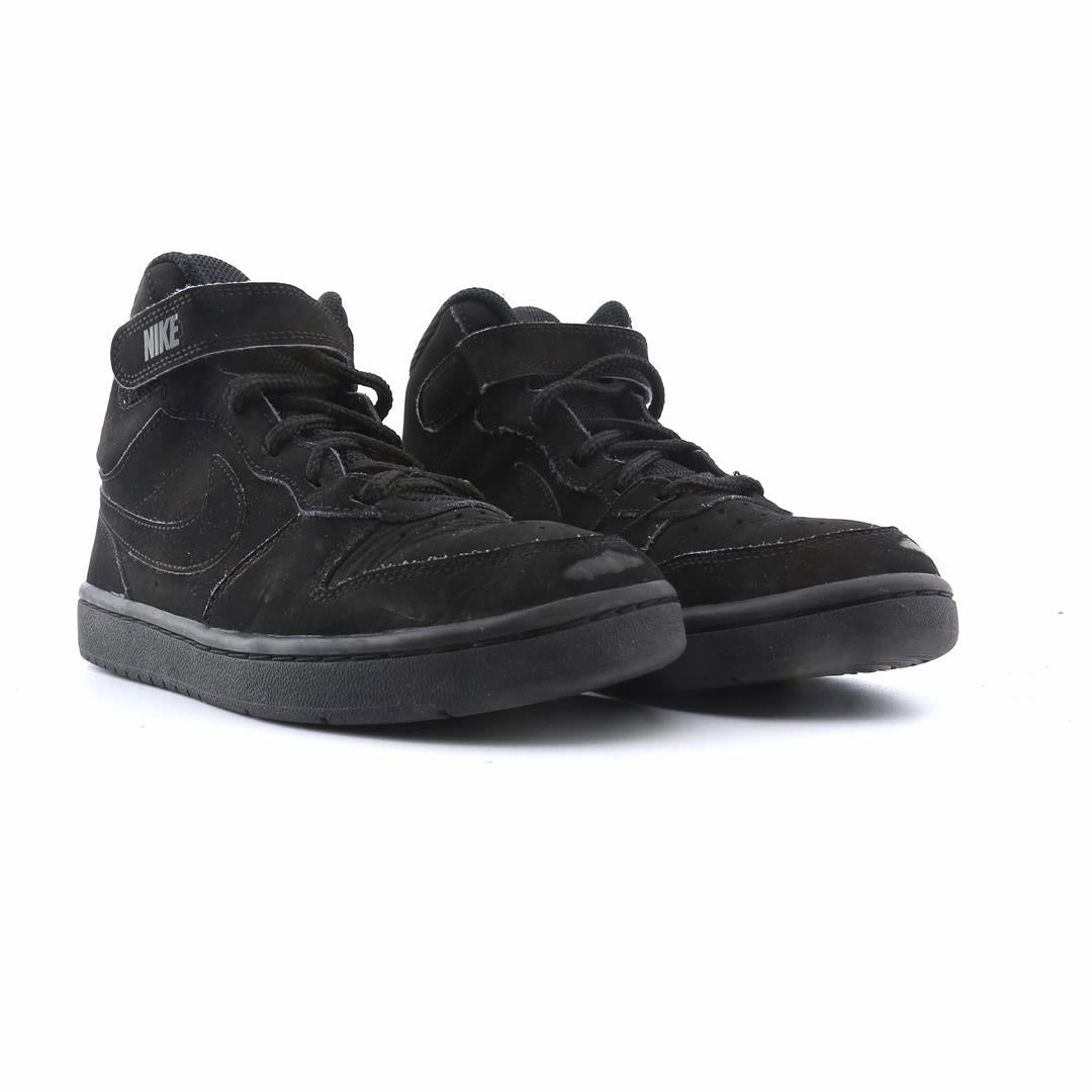 NIKE COURT BOROUGH MID 2 Vans On But They Look Like Sneakers Lyrics