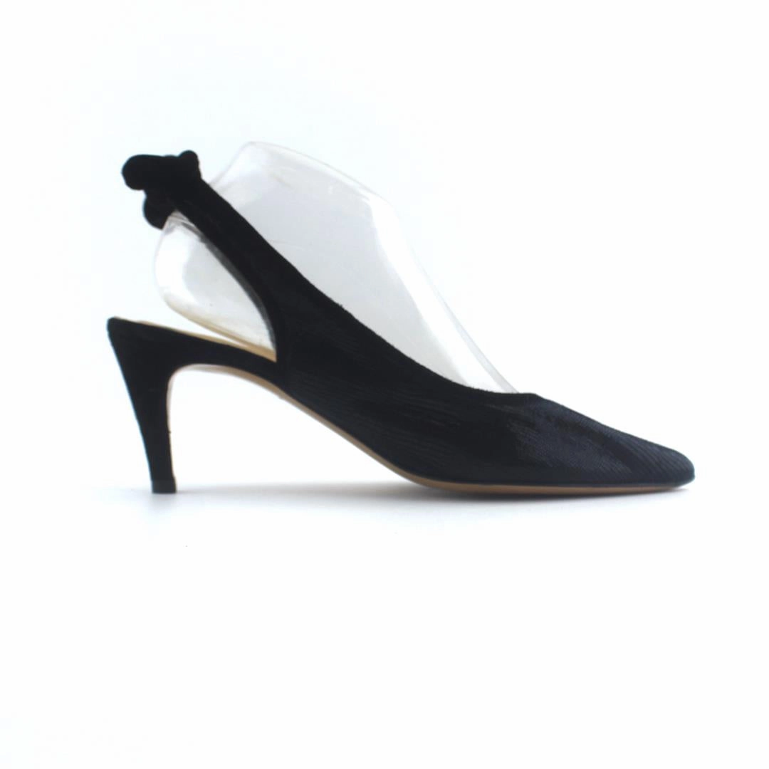 SAPATARIA DO CARM . High Heel Birthday Cake