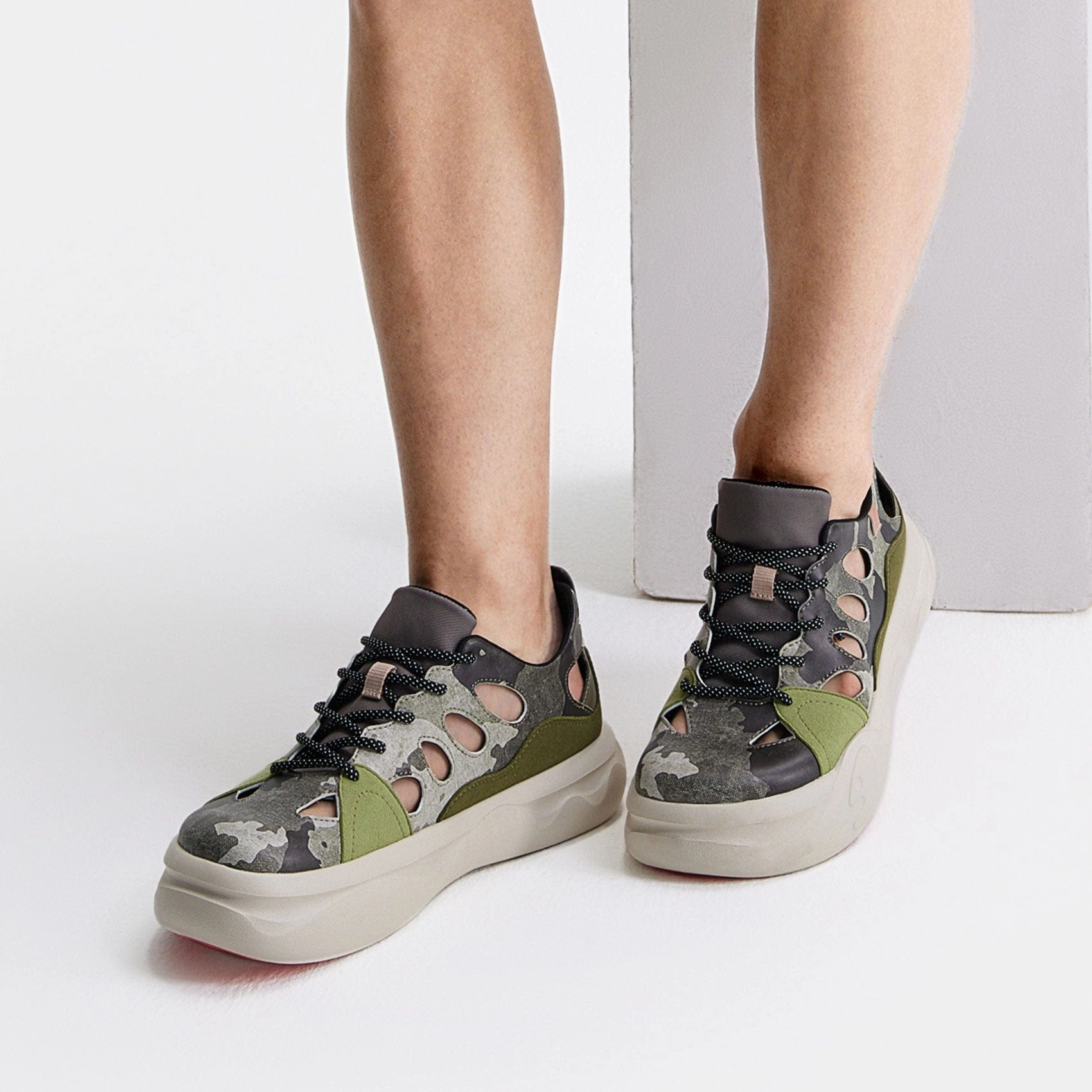 Bobs Sandals Man in the Wild Segovia IV Men