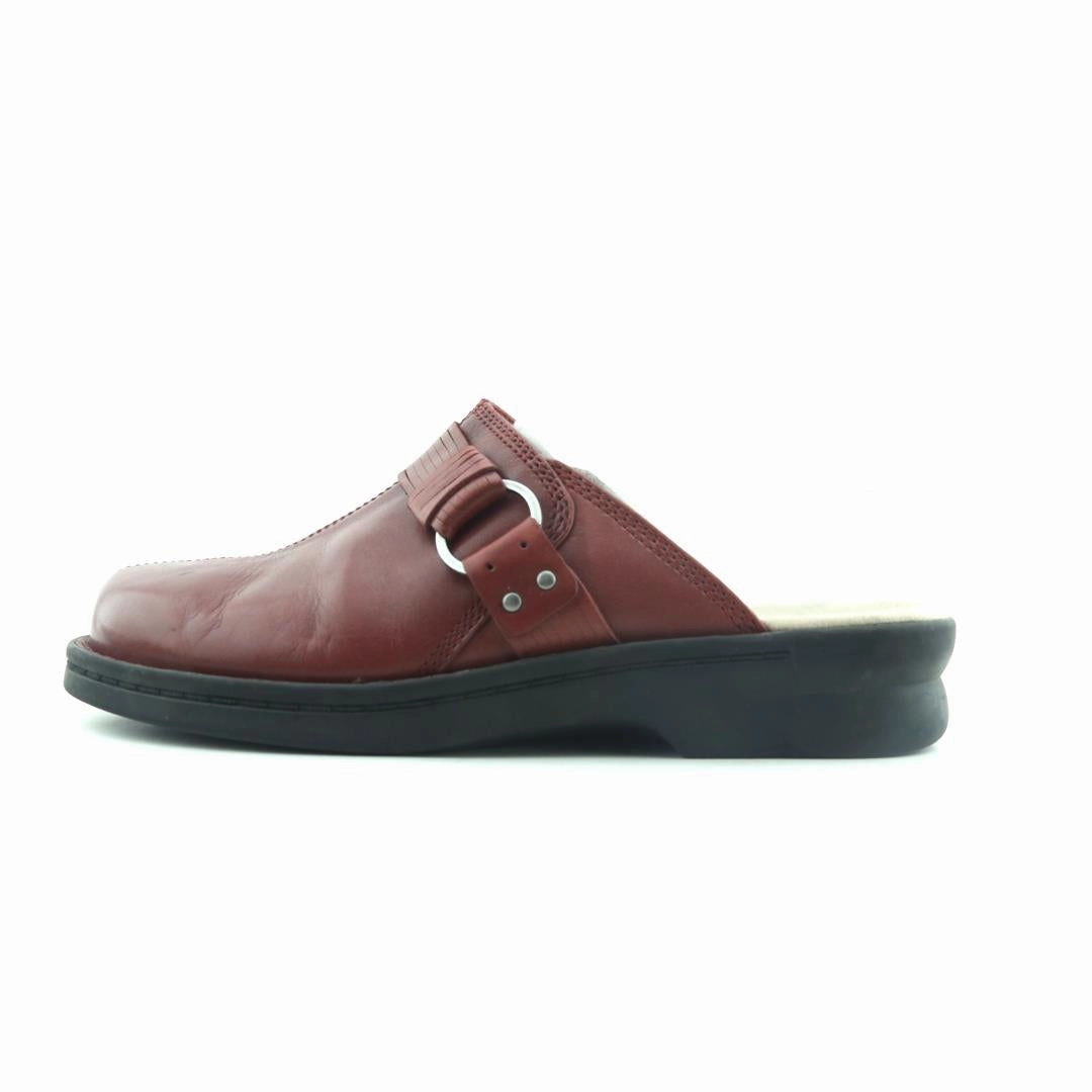 CLARKS COLLECTION Casual Shoes Outfit