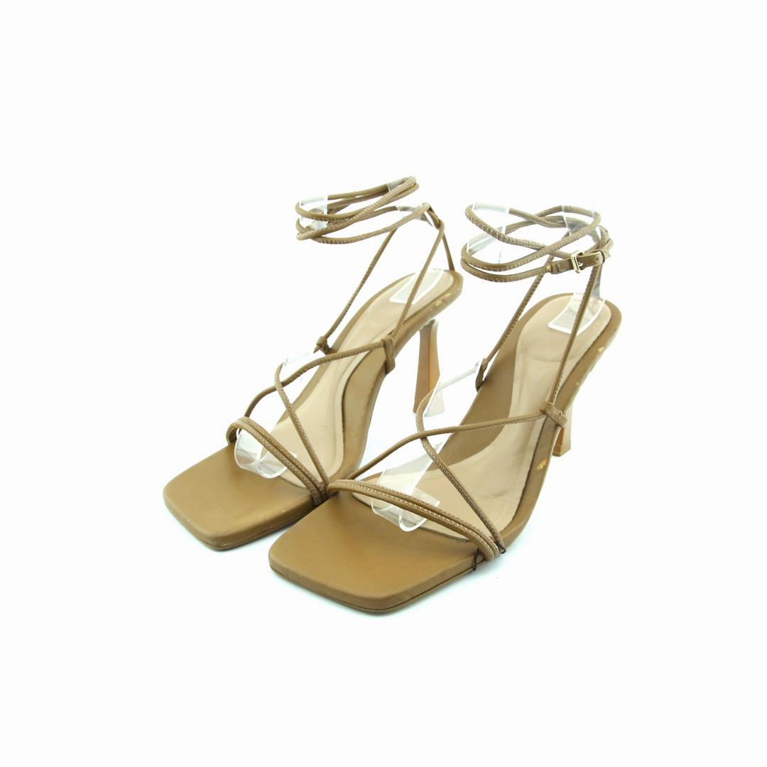 High Heels Galleries ZARA. .