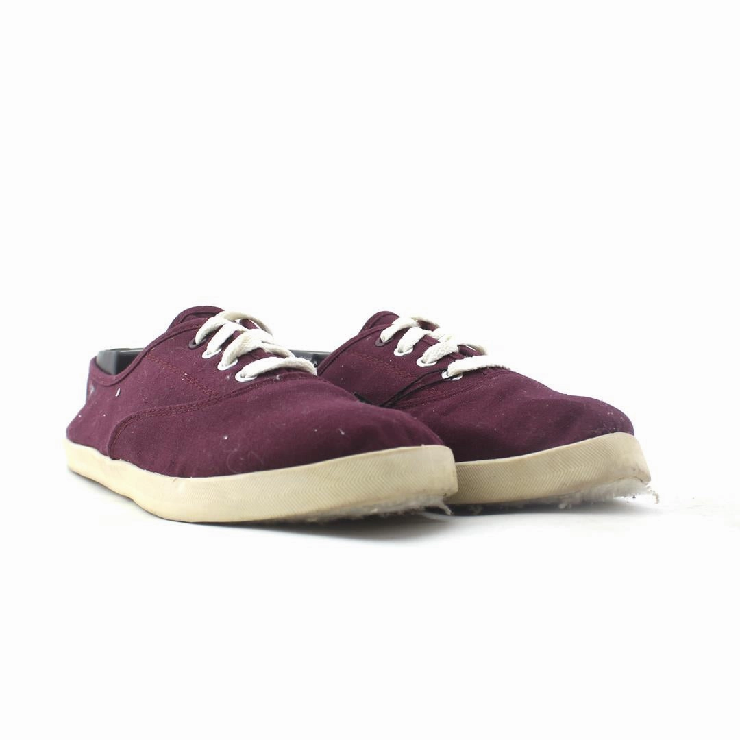 TIME AND TRU . Best Casual Slip On Shoes