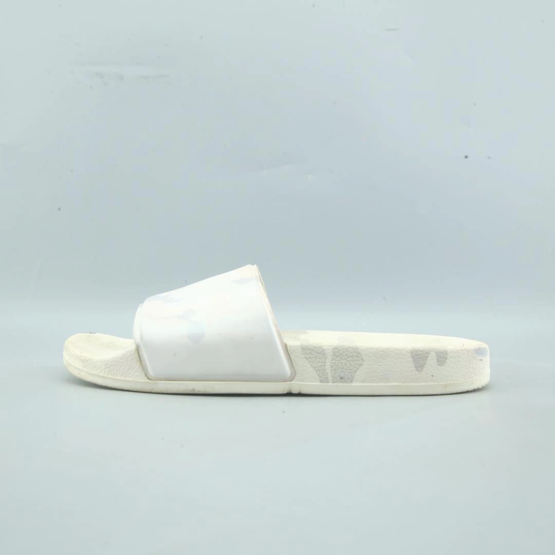 TIME AND TRU . Bearpaw Boot Slippers