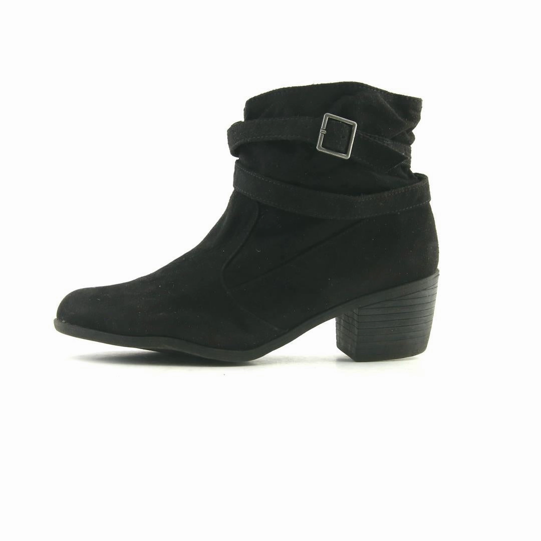 AMERICAN EAGLE . Casual Shoes To Wear With Pants