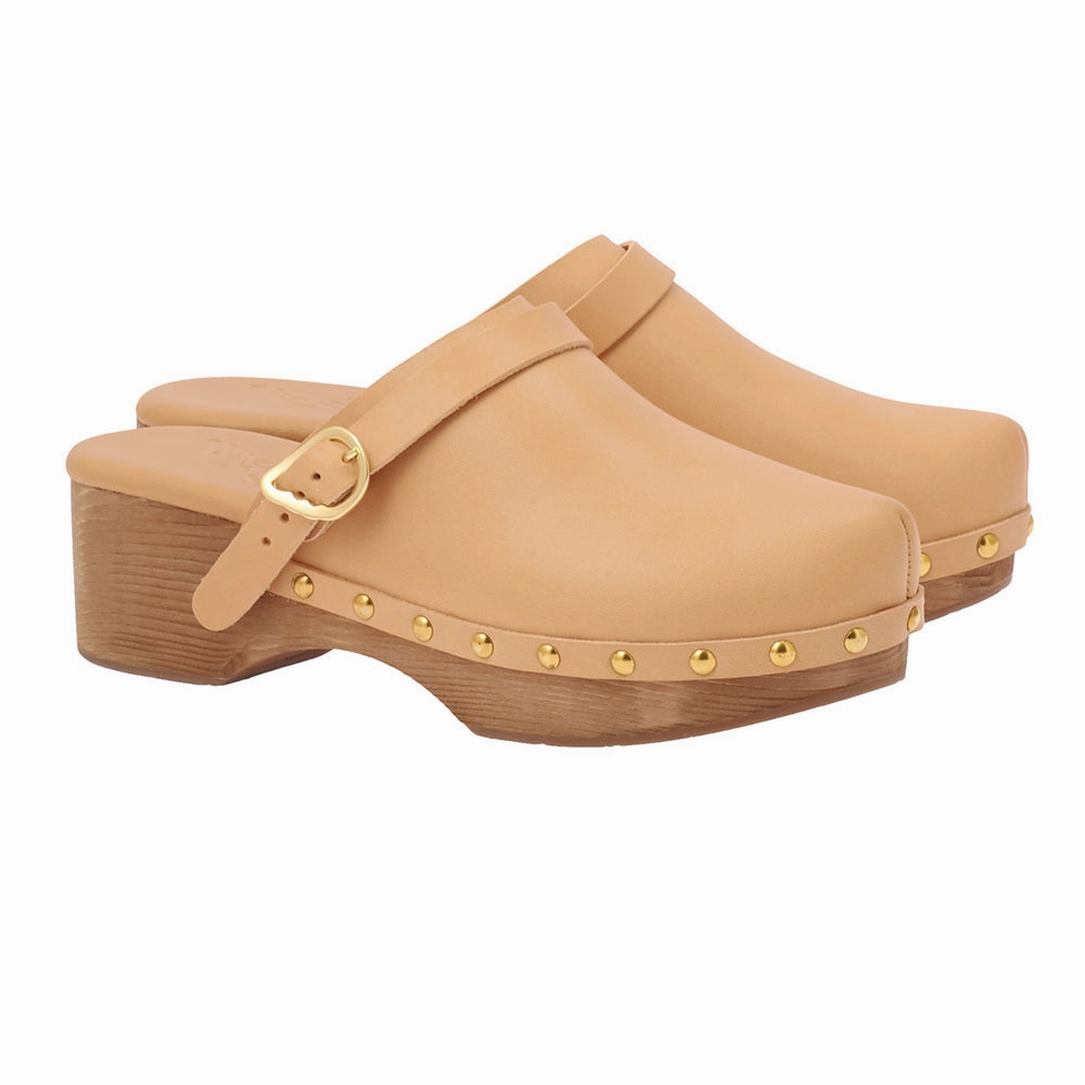 Classic Closed Clog Natural Sandals Clarks