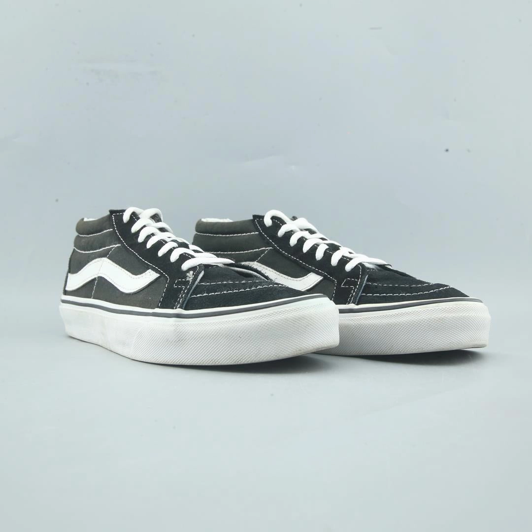 Dress Shoes Vs Casual Shoes VANS OLD SKOOL