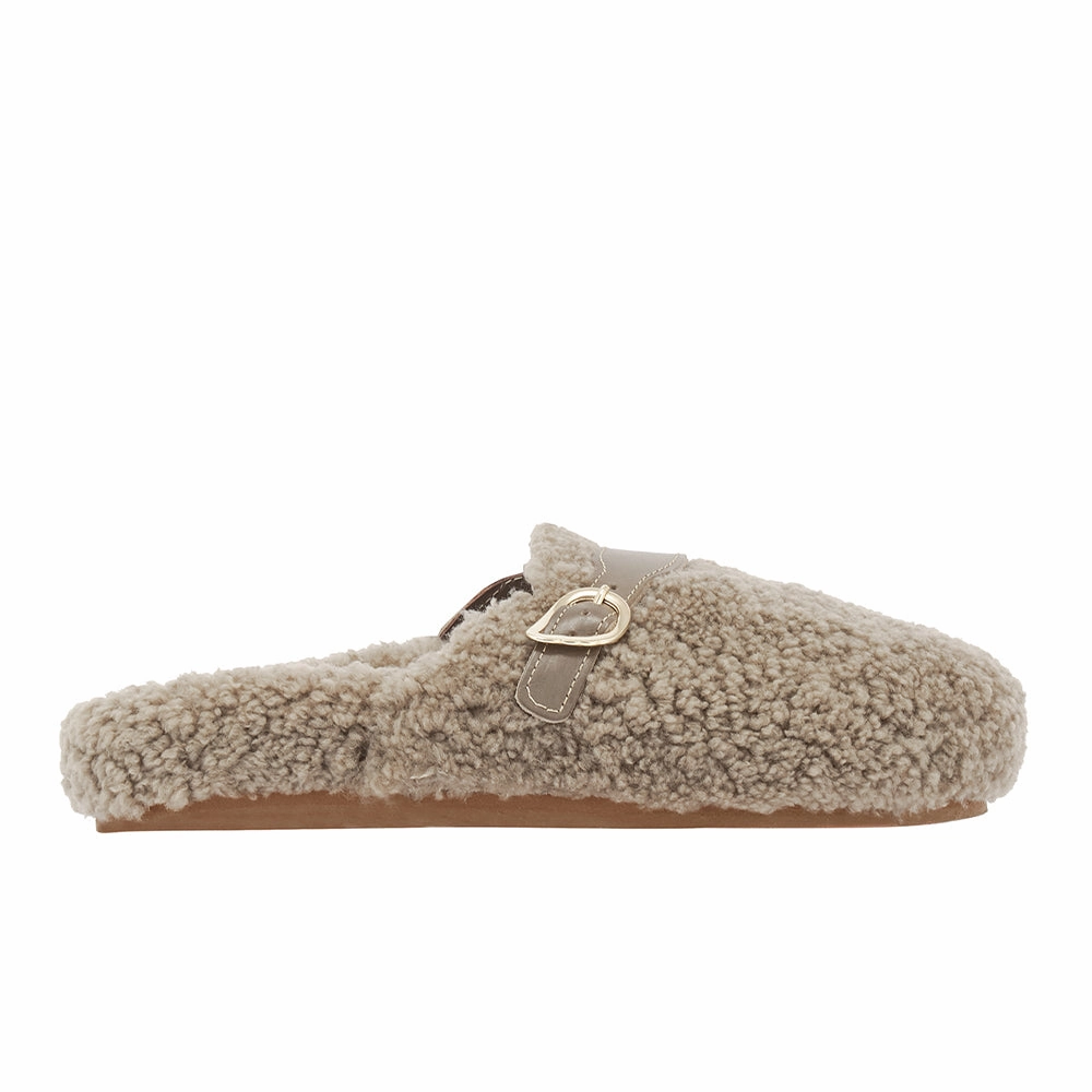 Vasilitsa Camel Toe Sandals