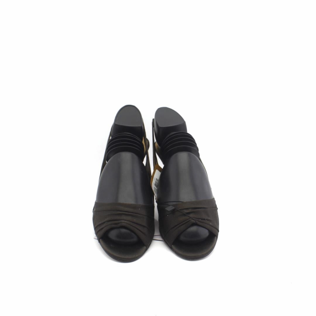 VERA WANG . Broken High Heels