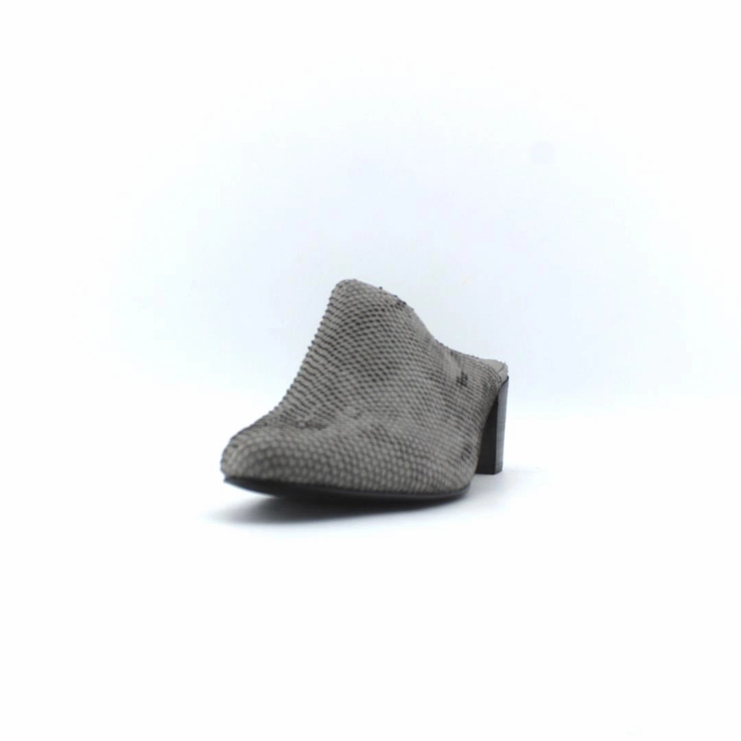 VERY VOLATILE BASQUE High Heels With Rubber Soles