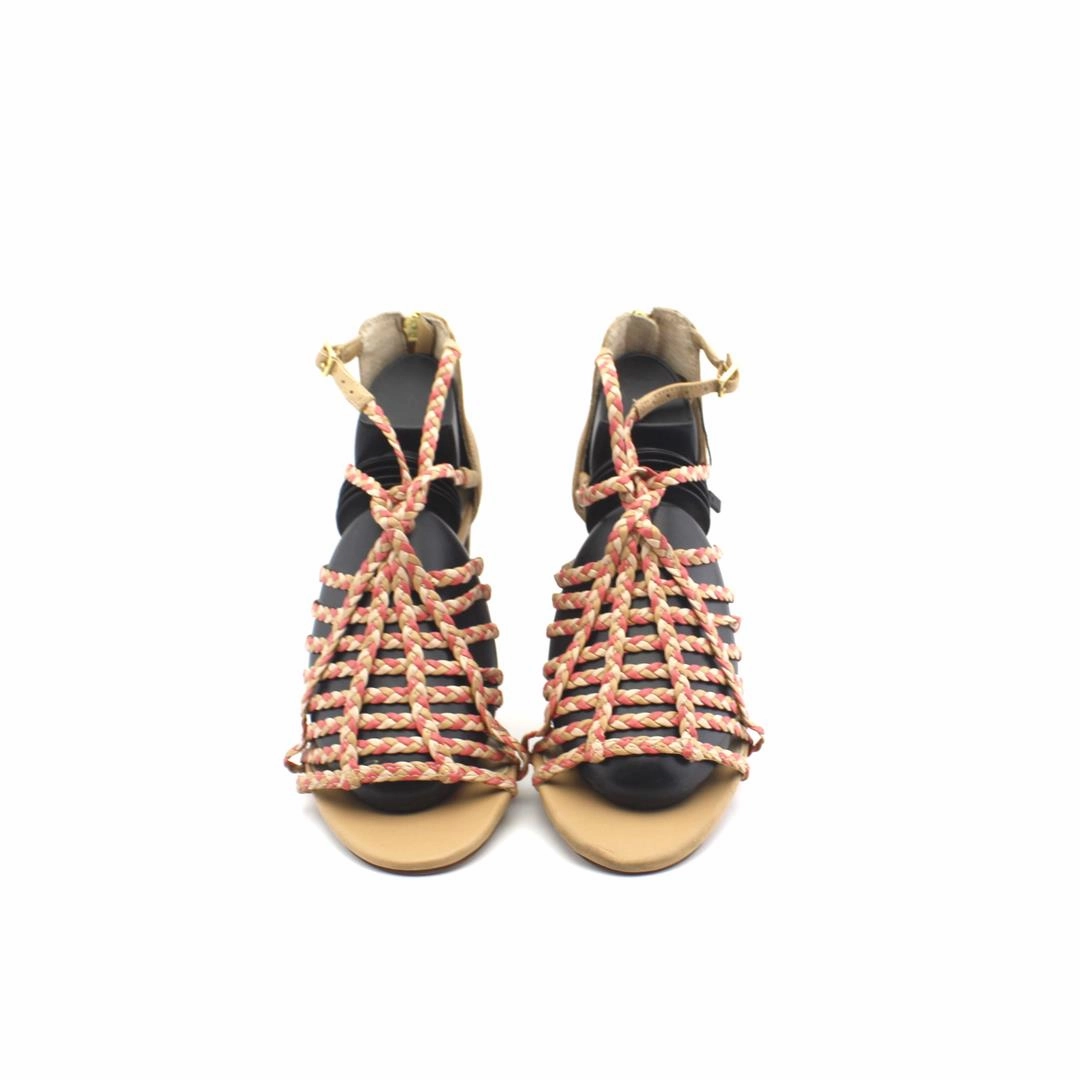 VINCE CAMUTO . Wide Fit Heels