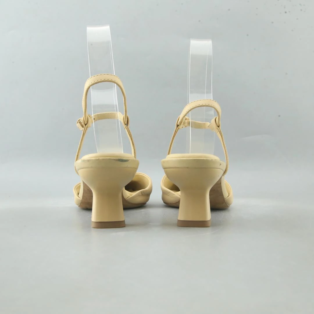 VINCE. MARTA High Heel Memes